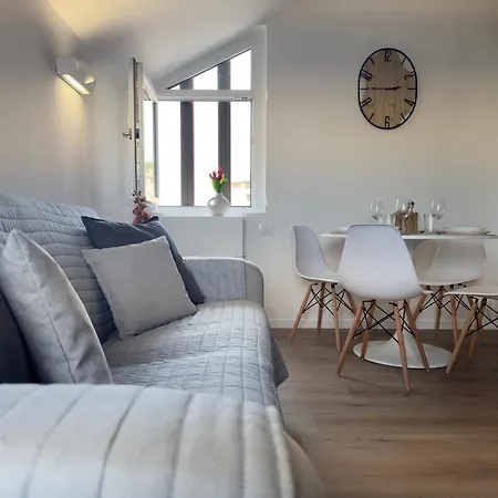 La Mini - Dove Sentirsi Subito A Casa